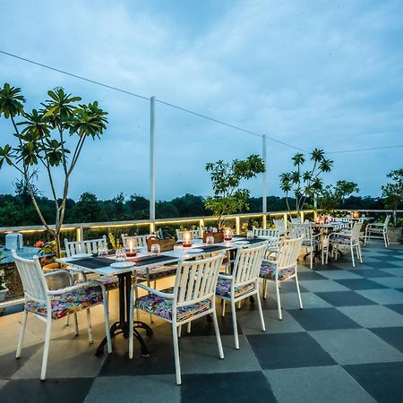 Tripli Hotels Shiv Villas Udaipur Bagian luar foto
