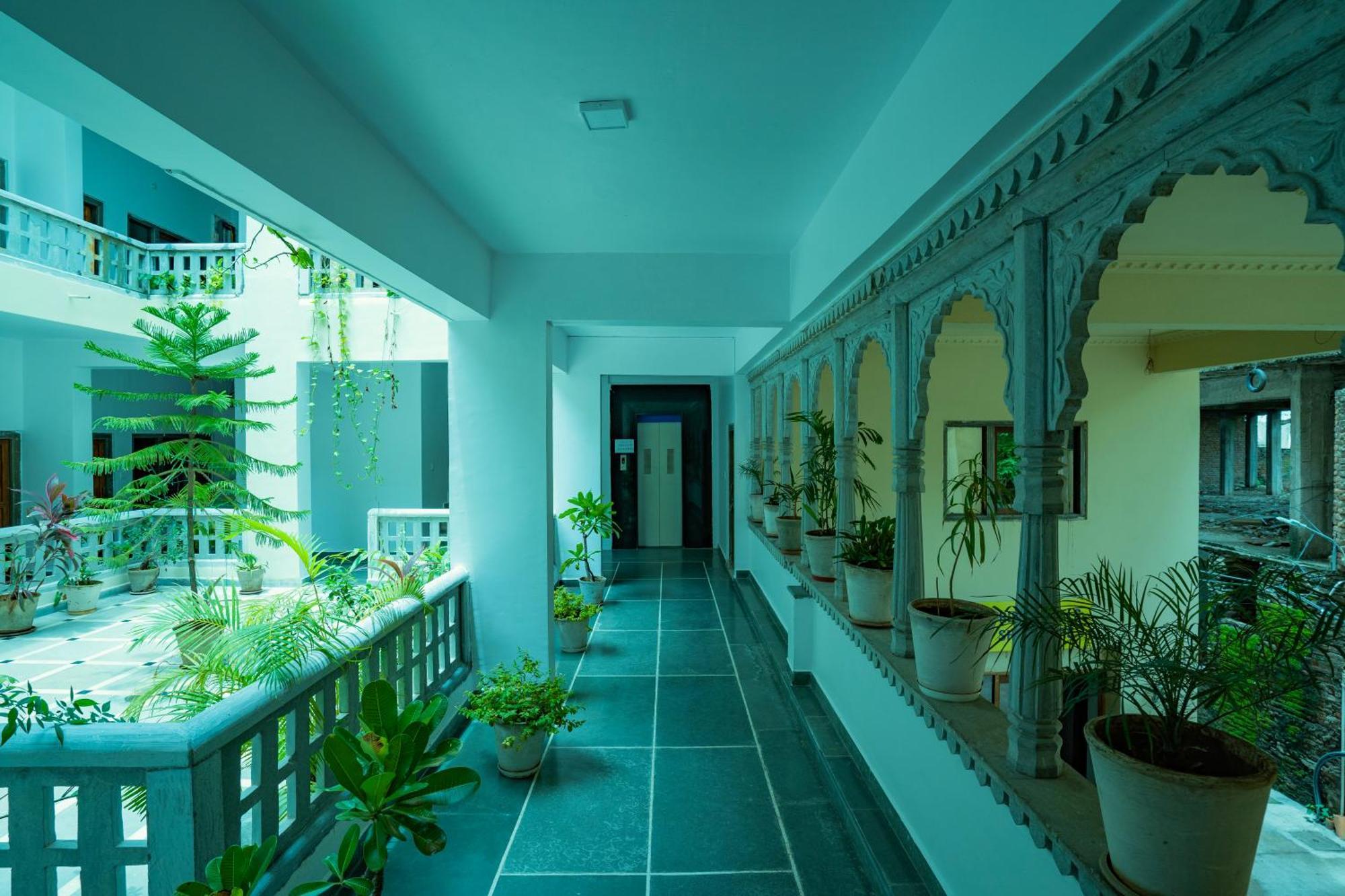 Tripli Hotels Shiv Villas Udaipur Bagian luar foto