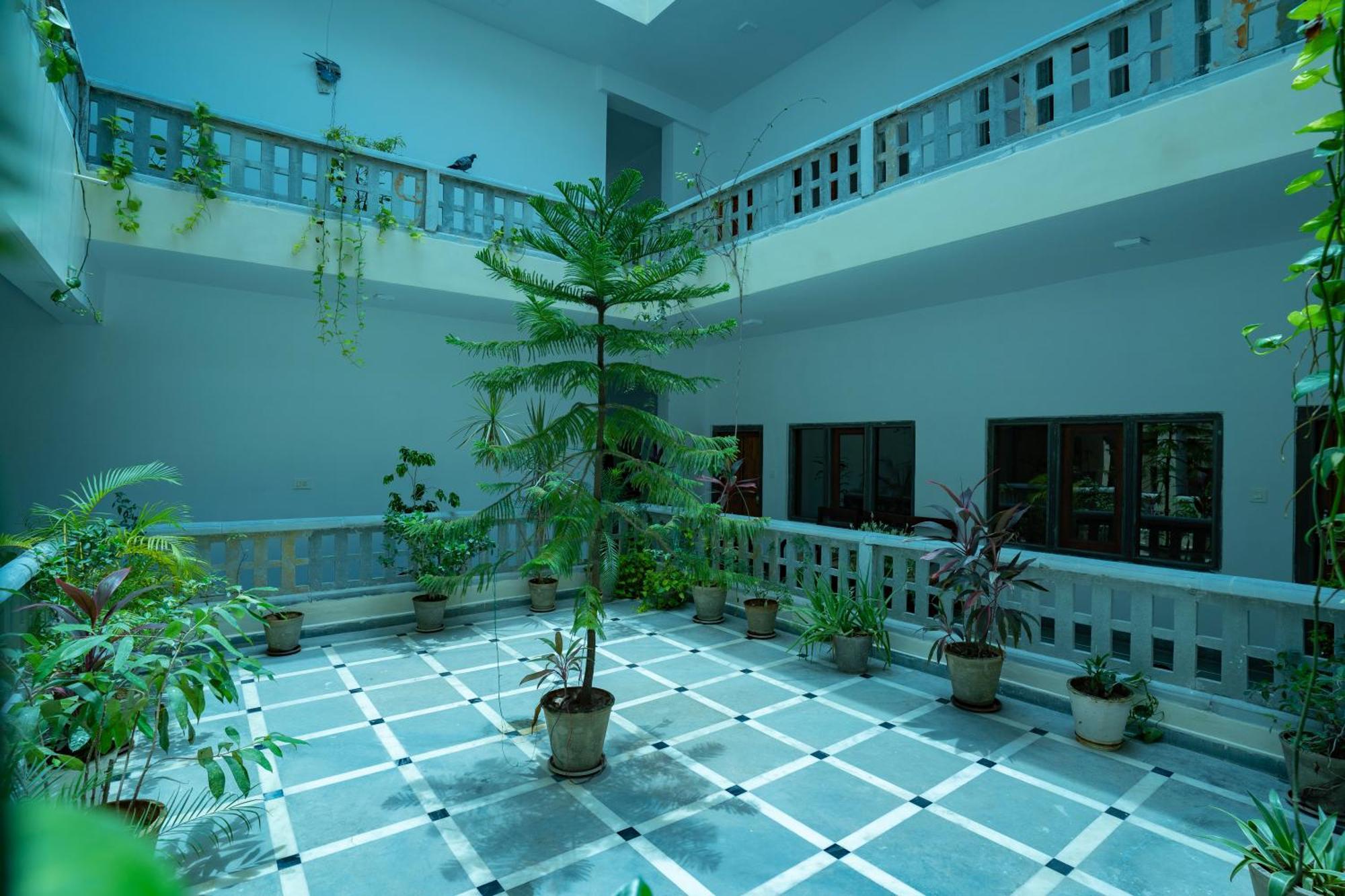 Tripli Hotels Shiv Villas Udaipur Bagian luar foto
