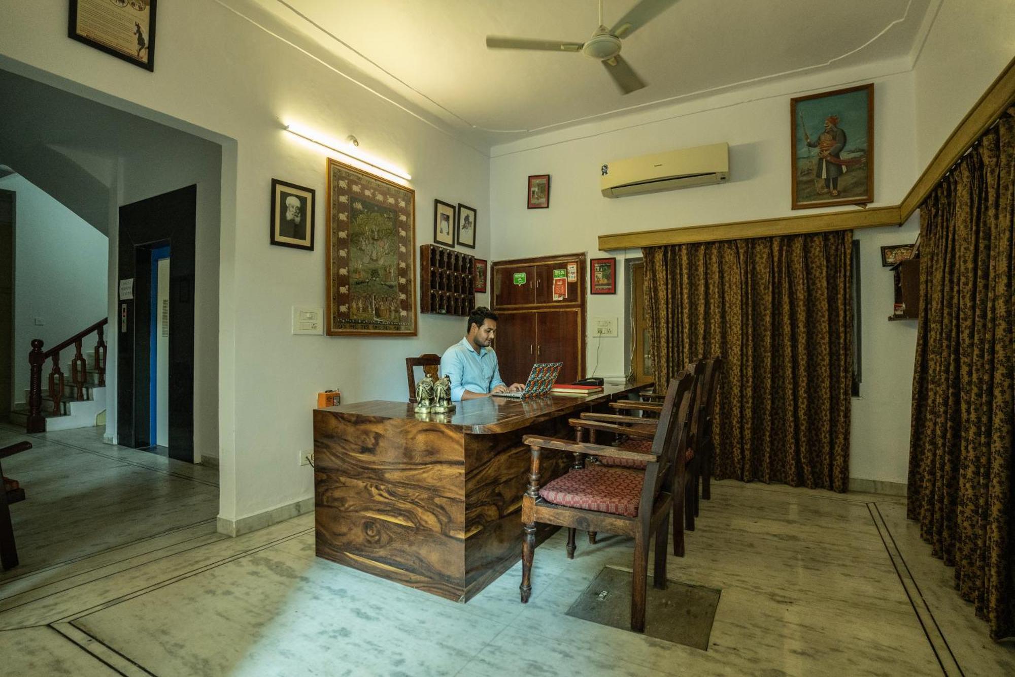 Tripli Hotels Shiv Villas Udaipur Bagian luar foto