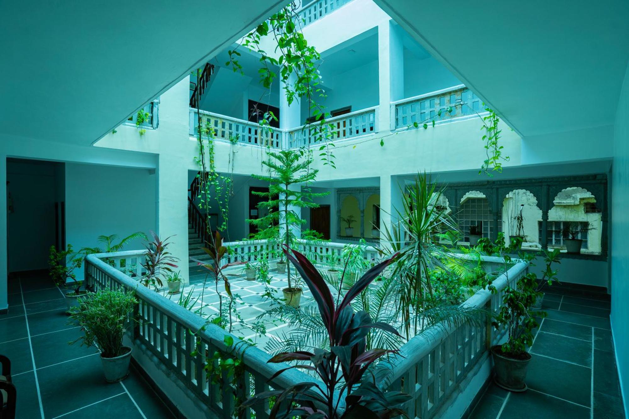 Tripli Hotels Shiv Villas Udaipur Bagian luar foto