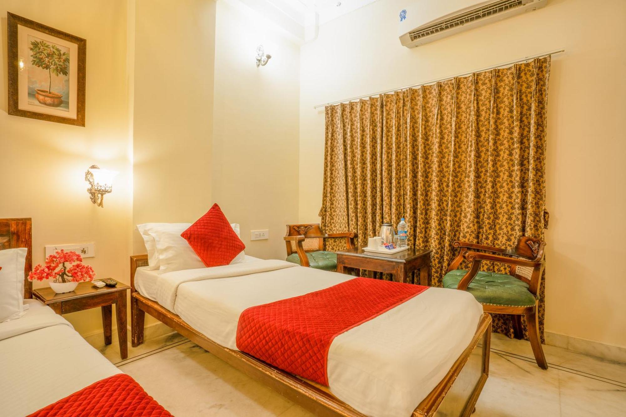 Tripli Hotels Shiv Villas Udaipur Bagian luar foto