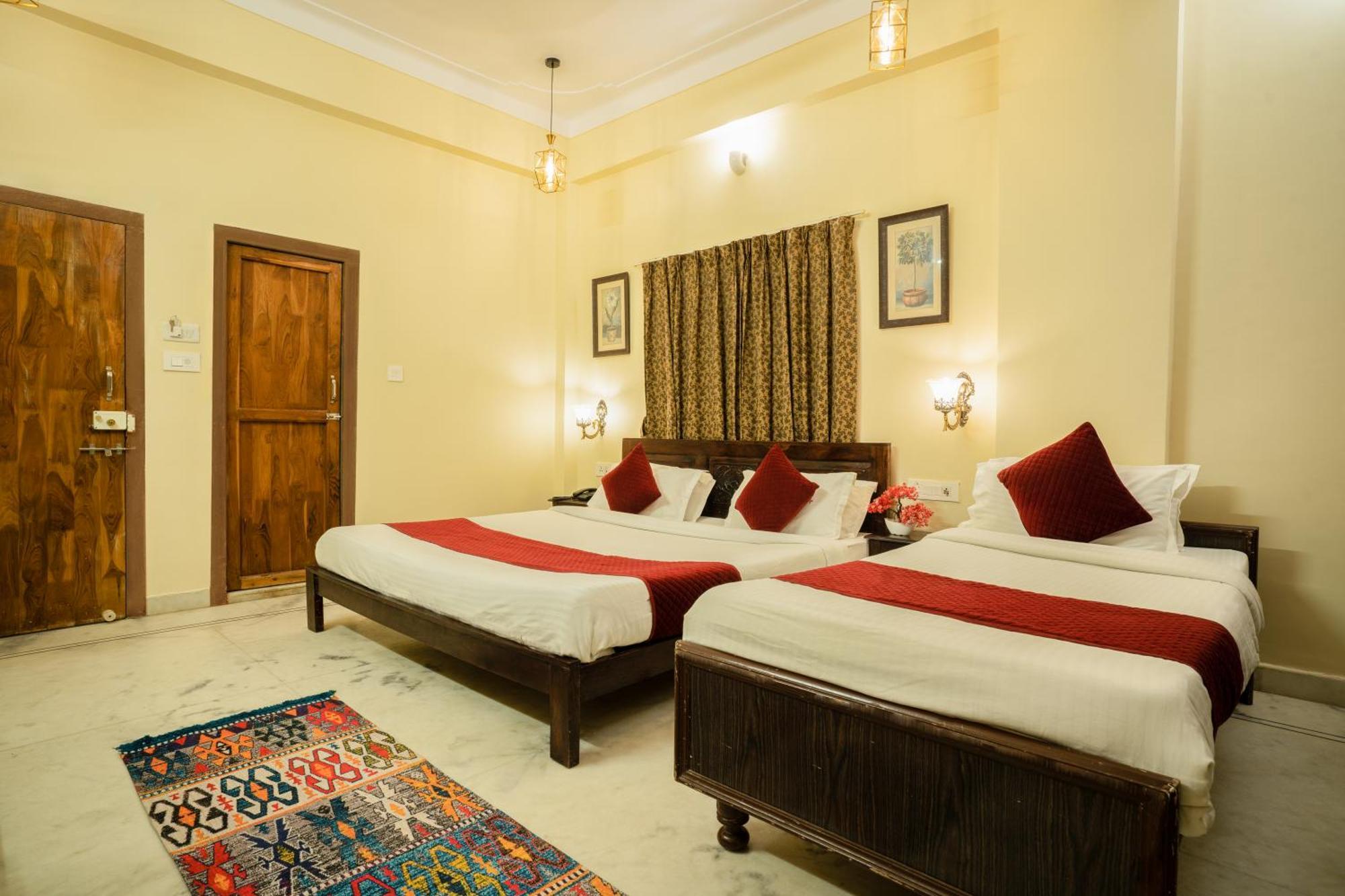 Tripli Hotels Shiv Villas Udaipur Bagian luar foto