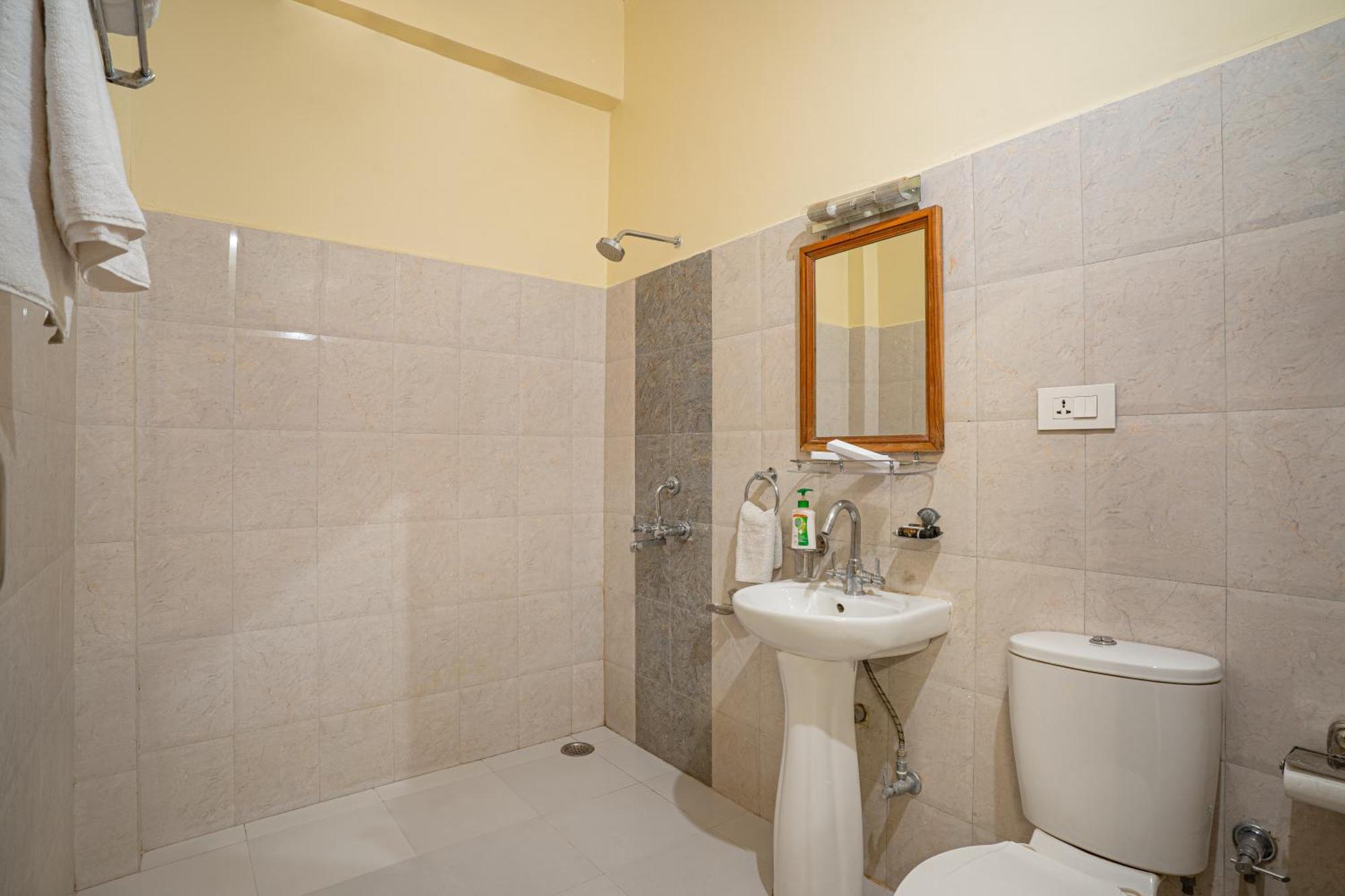 Tripli Hotels Shiv Villas Udaipur Bagian luar foto