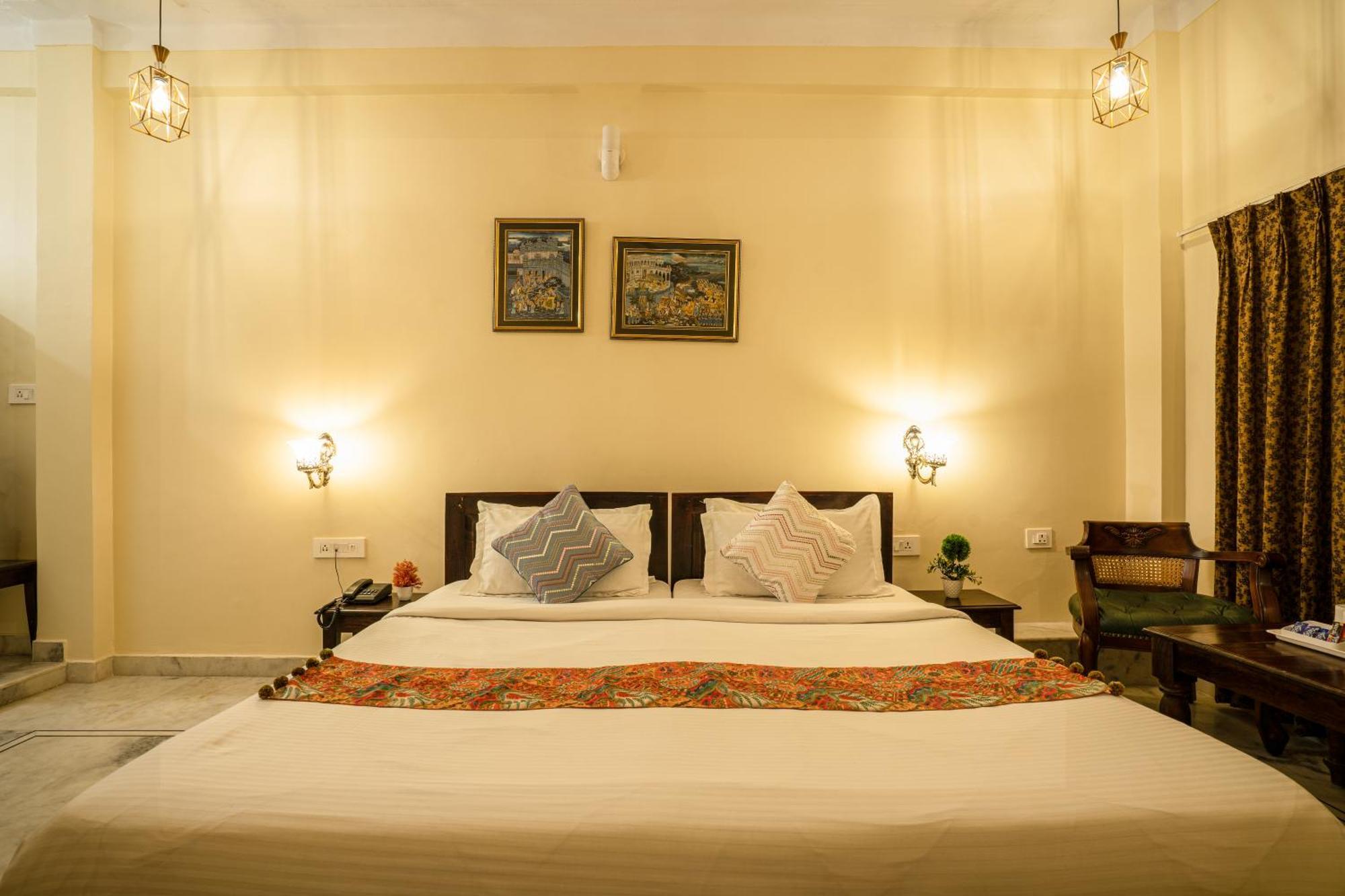 Tripli Hotels Shiv Villas Udaipur Bagian luar foto